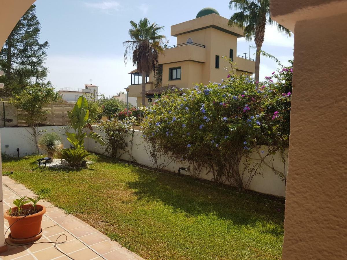 Villa Palomayor Vera Esterno foto